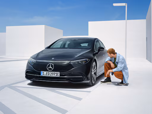 Electricitate Mercedes-Benz